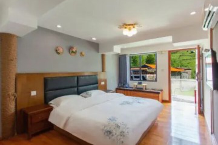 Garze Travelers Inn