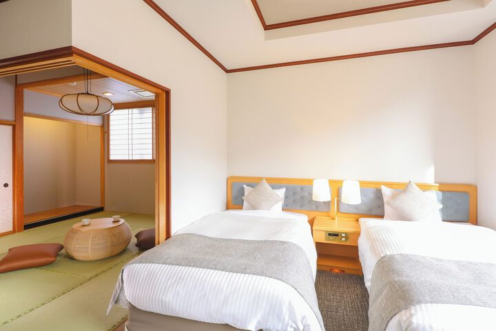 Room 19 of 34