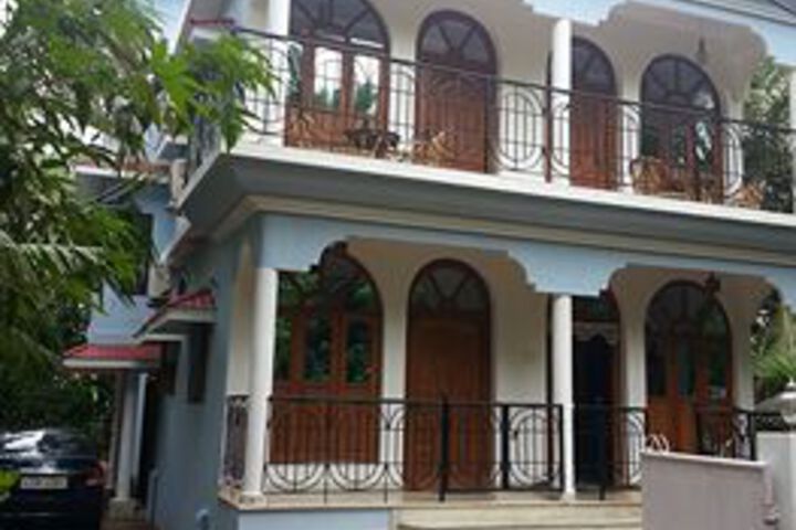 OYO 4247 Pande Residency