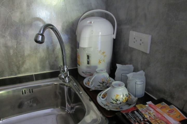 Breakfast/Coffee Service 22 of 50