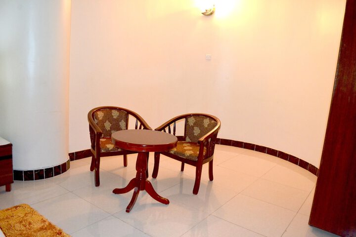 Room 27 of 61