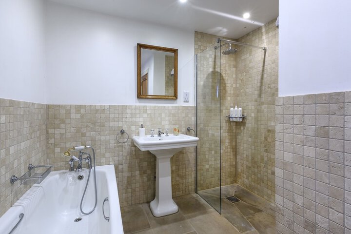 Bathroom Interior Photo