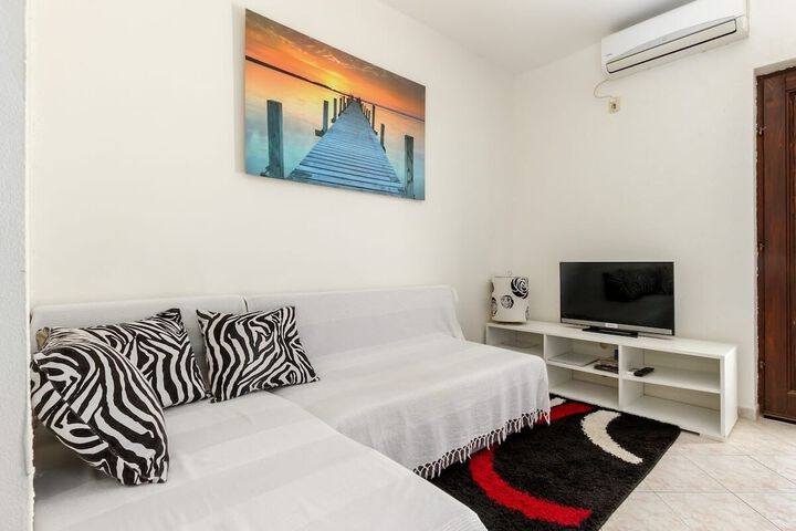 Room 16 of 21