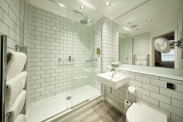 Clean Restrooms