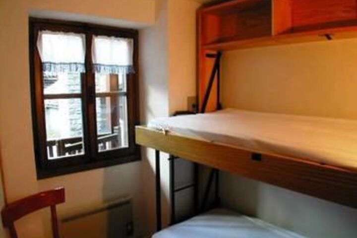 Room 19 of 24