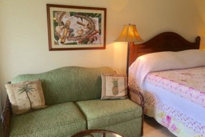 Room 93 of 268