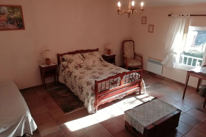 Room 4 of 14
