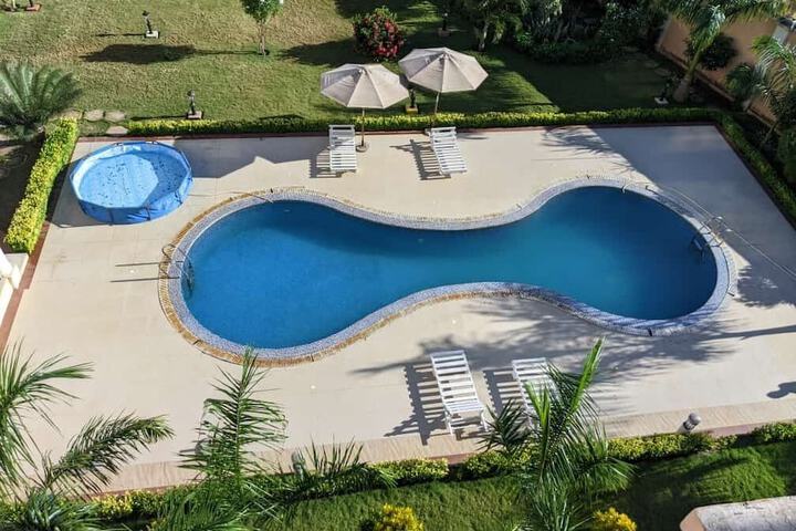 Pool 13 of 29