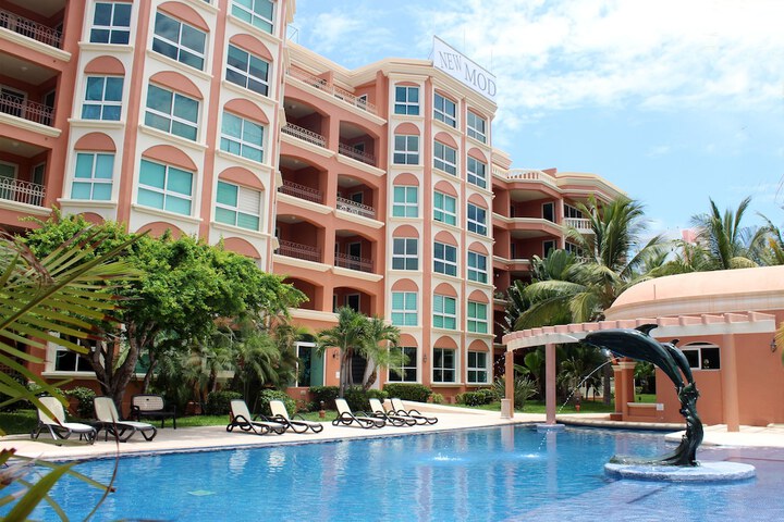 Pool 15 of 26