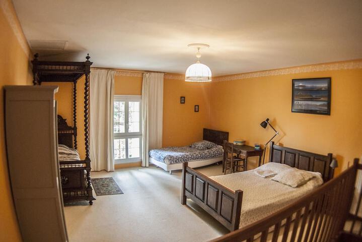 Room 7 of 36