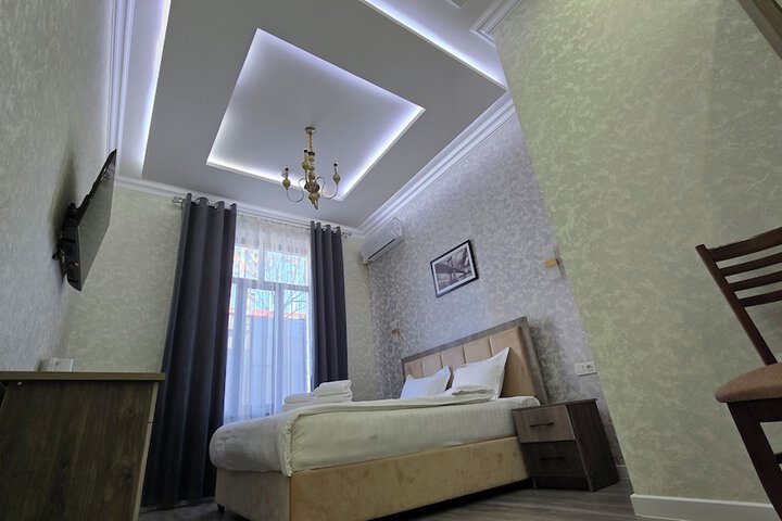 Room 6 of 47