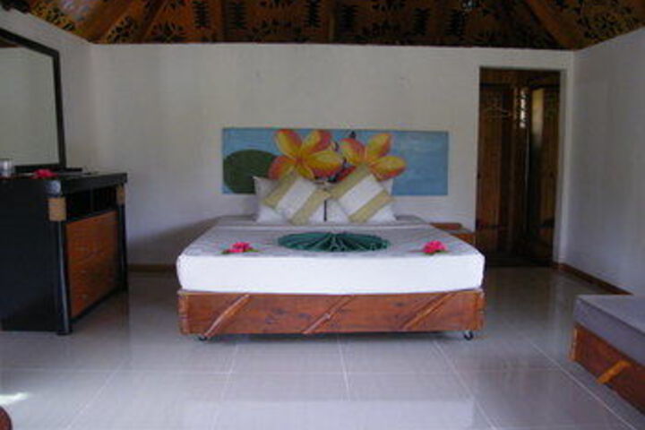Room 17 of 24