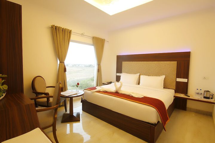 Room 14 of 40