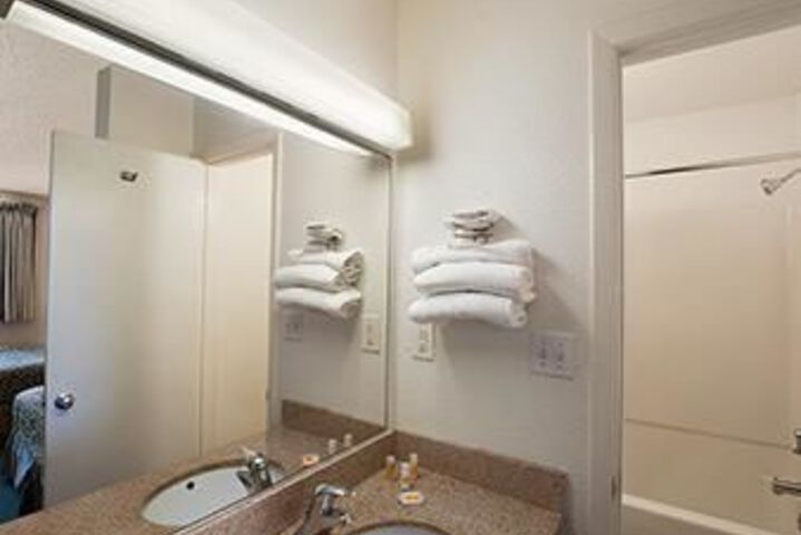 Image of Days Inn Pensacola North