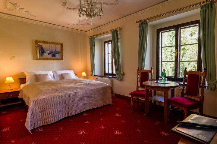 LH Hotel Gold