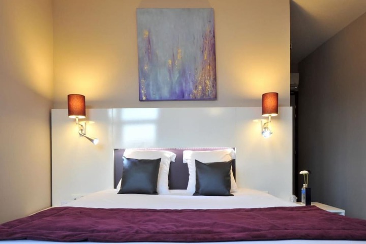 Room 16 of 45