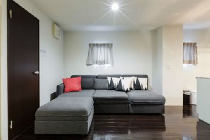 Room 83 of 182