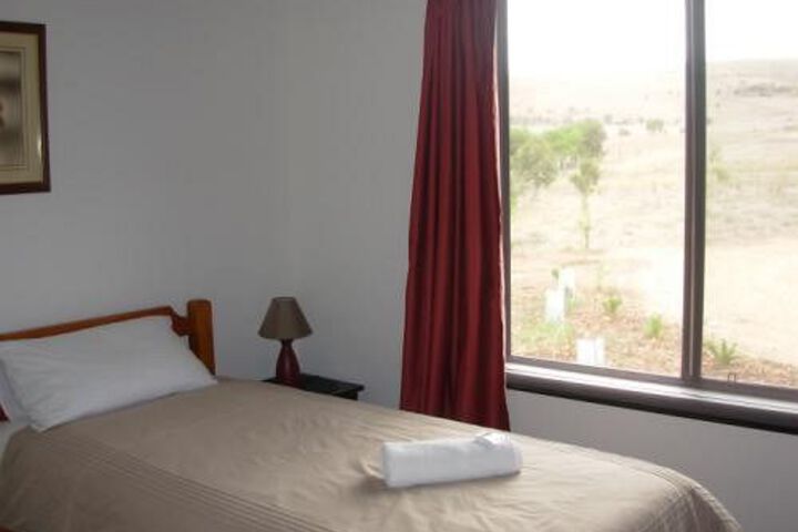 Room 10 of 29