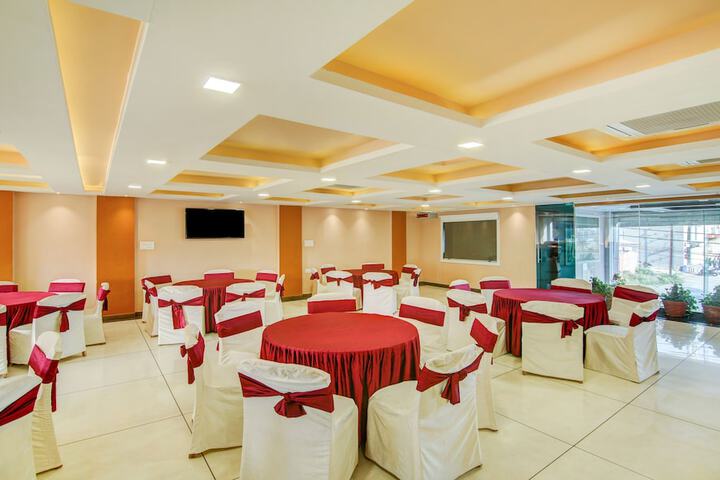 Business Center 58 of 68