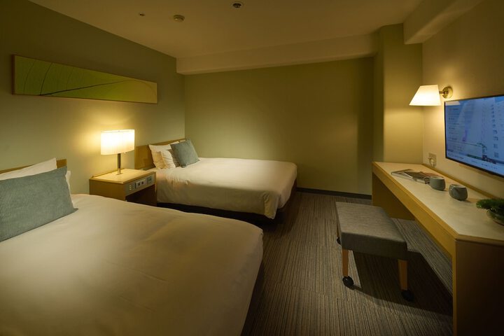 Room 7 of 24