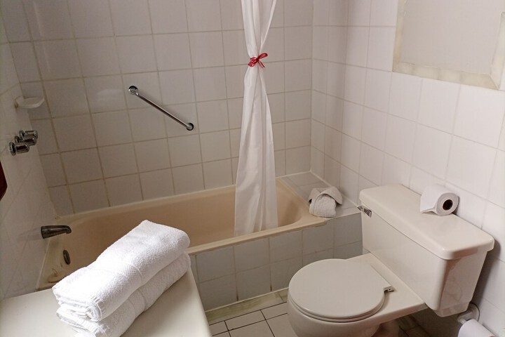 Room 42 of 62