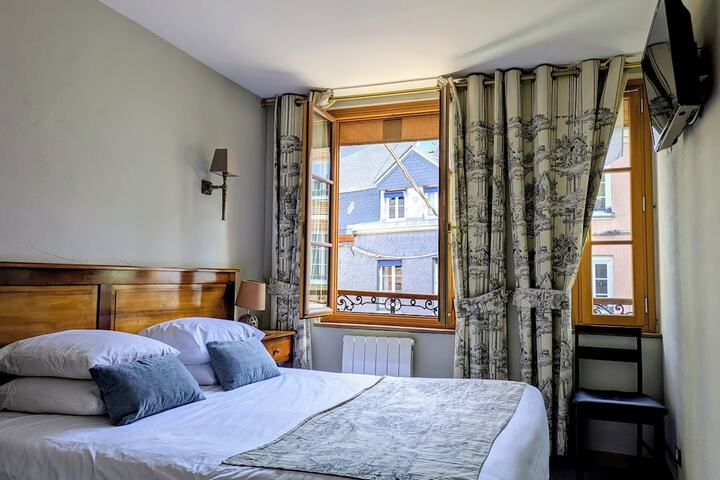 Room 20 of 35