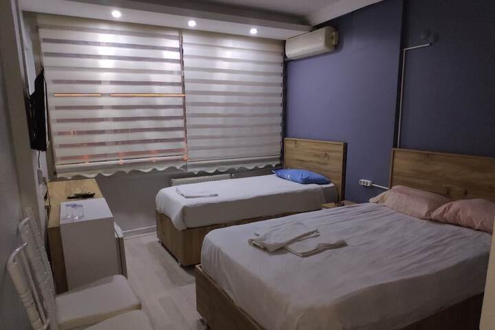 Room 8 of 33