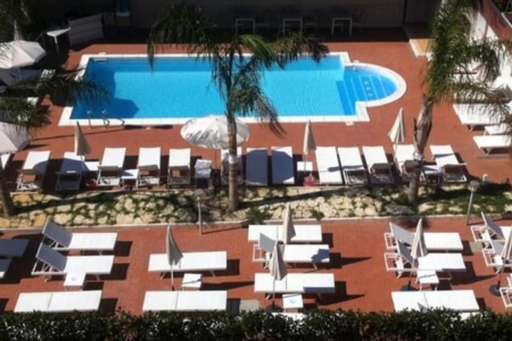 Hotel 36 of 39