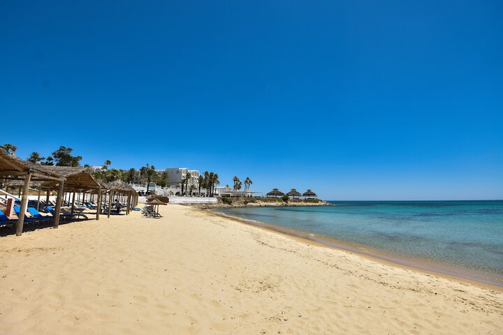 Beach 65 of 72