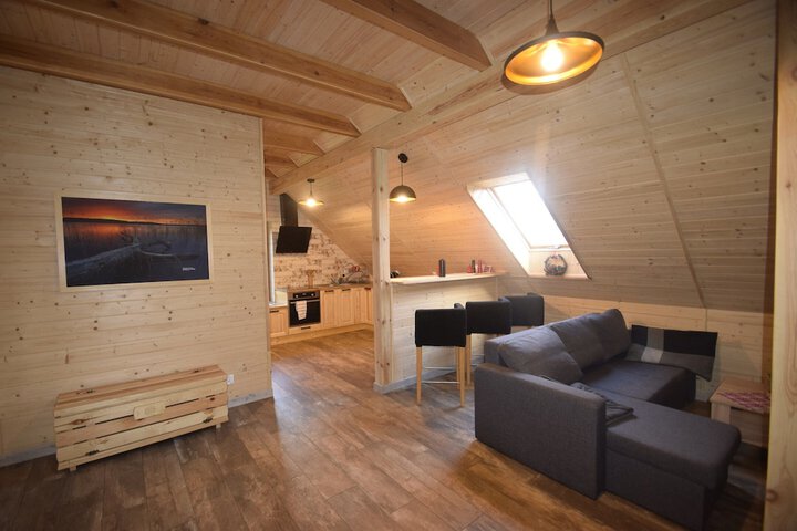Room 12 of 40