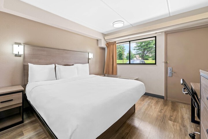 Room 15 of 40