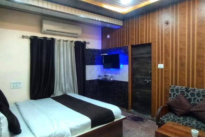 Hotel Sourabh Palace