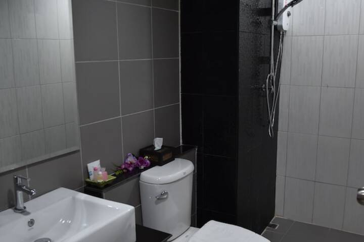 Room 8 of 13