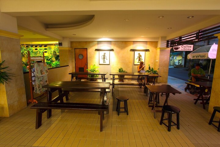 Guest Lobby