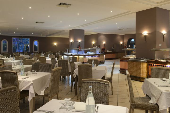 Dining 83 of 148