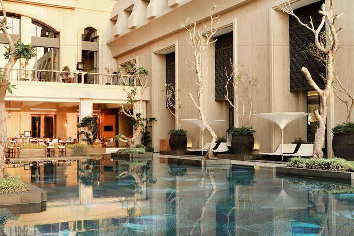 Pools & Facilities