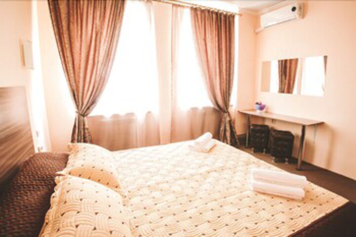 Room 12 of 20