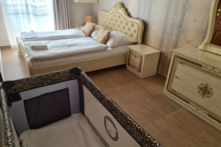 Room 2 of 13