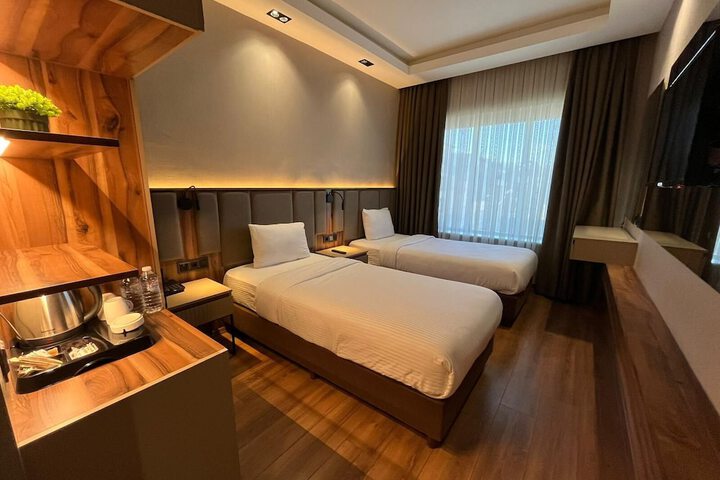 Room 14 of 20