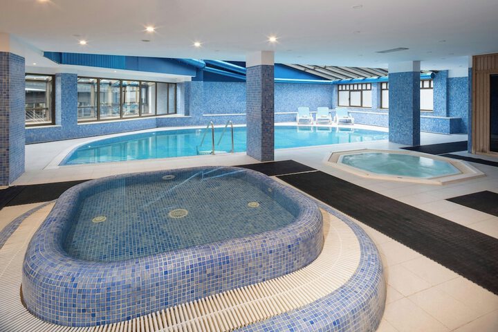 Pool 52 of 156