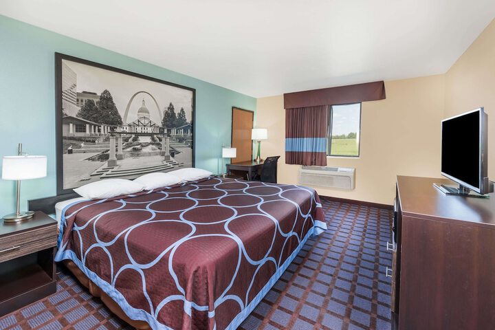 Room 7 of 24