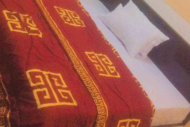 Room 2 of 7