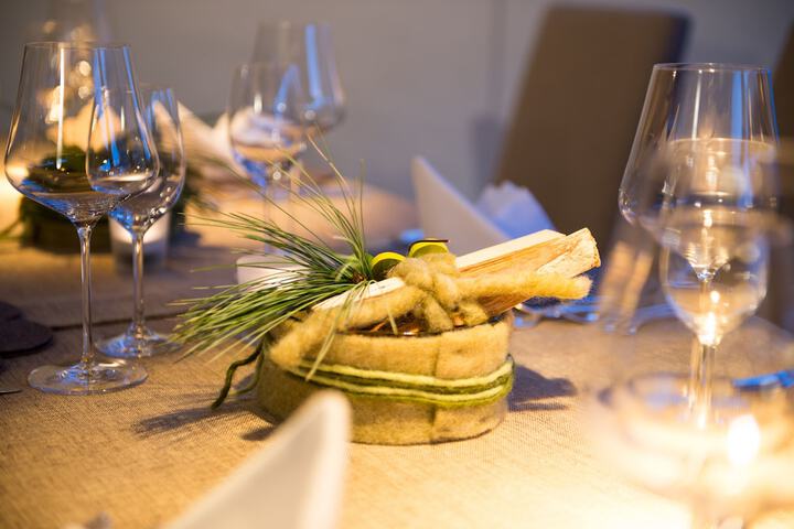 Dining 67 of 100