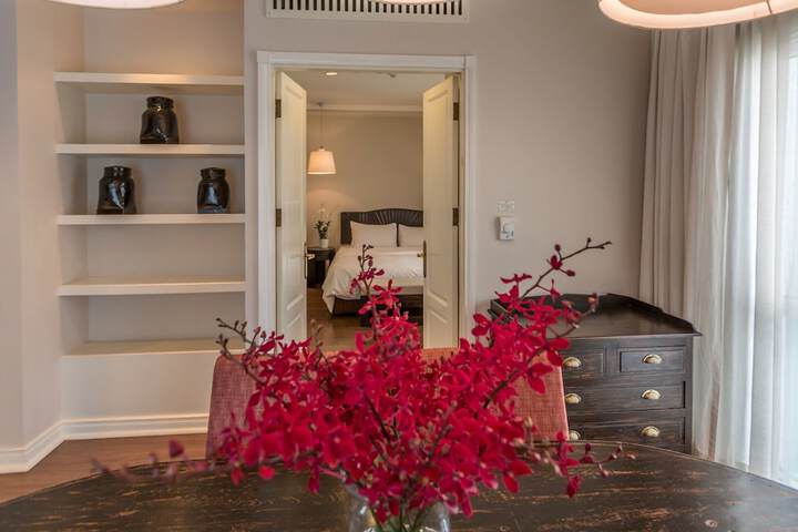 Room 10 of 40