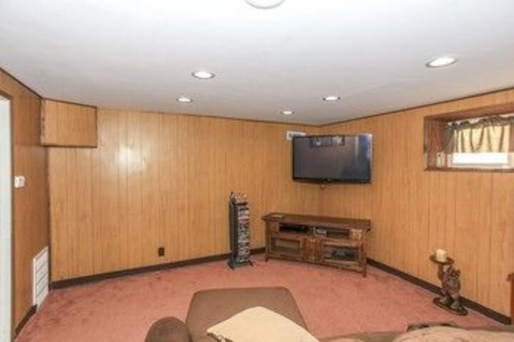 Room 17 of 62
