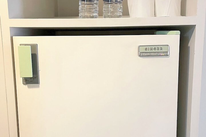 Room 16 of 103