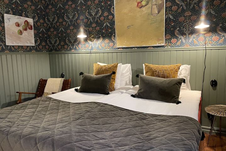 Room 21 of 74