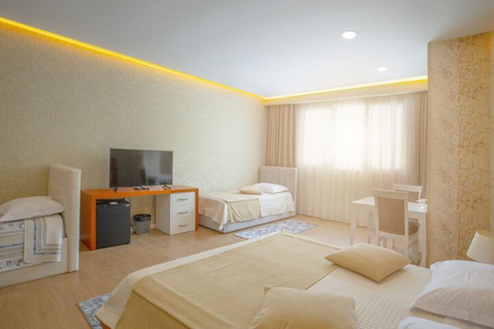 Room 8 of 23