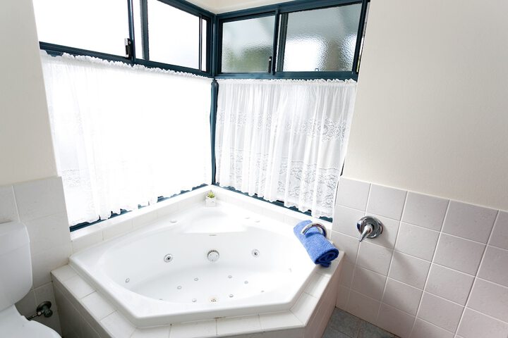 Hot Tub 126 of 174