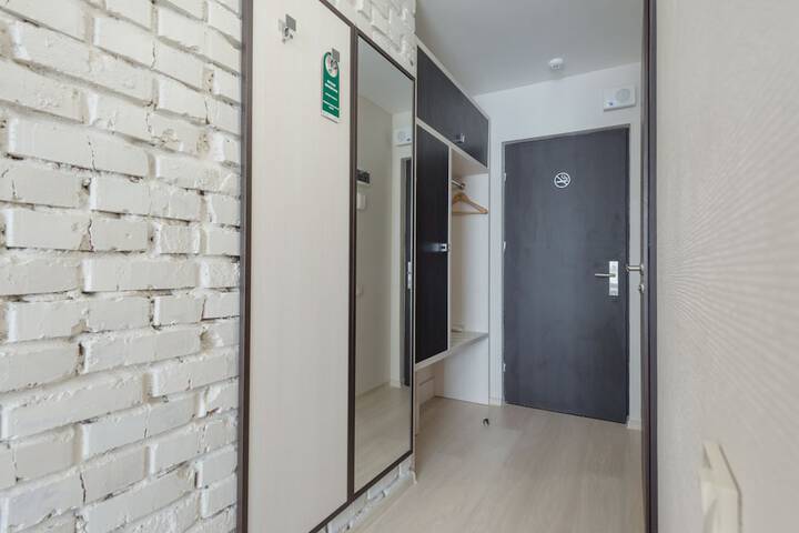 Room 7 of 91
